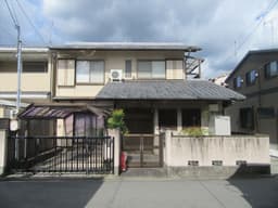 世界文化遺産下鴨神社すぐ近く　下鴨蓼倉町の中古木造2階建て住宅　南東角地　綺麗にお使いですの画像