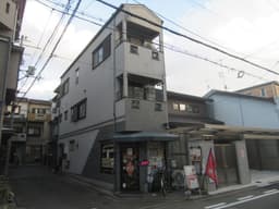 上京区裏築地町のオーナーチェンジ物件　賃貸中　中古木造3階建て店舗付住宅　地下鉄「今出川」駅　徒歩2分の画像