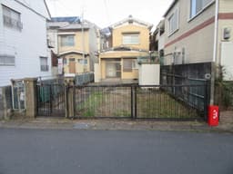 西賀茂榿ノ木町の建築条件無売土地　目の前公園　南西向き　陽当たり良好の画像