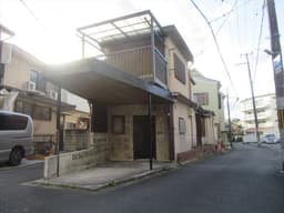 南禅寺の西側　粟田口鳥居町の中古木造2階建て住宅　三角地形に建つお家の画像