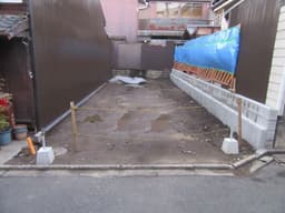 紫野中柏野町の新築木造3階建て住宅　東向きの画像