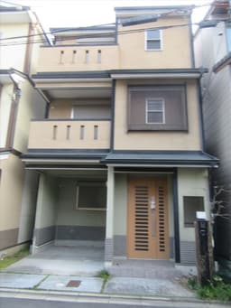 上京区観世町の中古木造3階建て住宅　前面道路幅員5ｍ　西陣中央小学校徒歩2分の画像