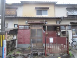 等持院中町の中古木造2階建てテラスハウス　東向きの画像