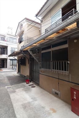 吉田下阿達町の中古木造2階建て住宅　2棟の家　の画像