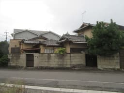衣笠街道町の建築条件無売土地　（中古木造2階建て住宅としても　2棟合わせて6DK　南庭付）の画像