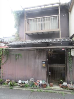 北白川東蔦町の中古木造2階建て住宅　西向きの画像