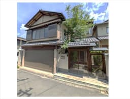 岡崎東天王町の中古木造2階建て住宅 贅沢な造りの和風建築 電動シャッター付車庫 最寄りバス停徒歩2分の画像