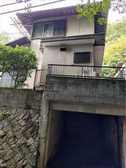 上賀茂本山 山に囲まれた自然豊かな閑静な住宅地の画像